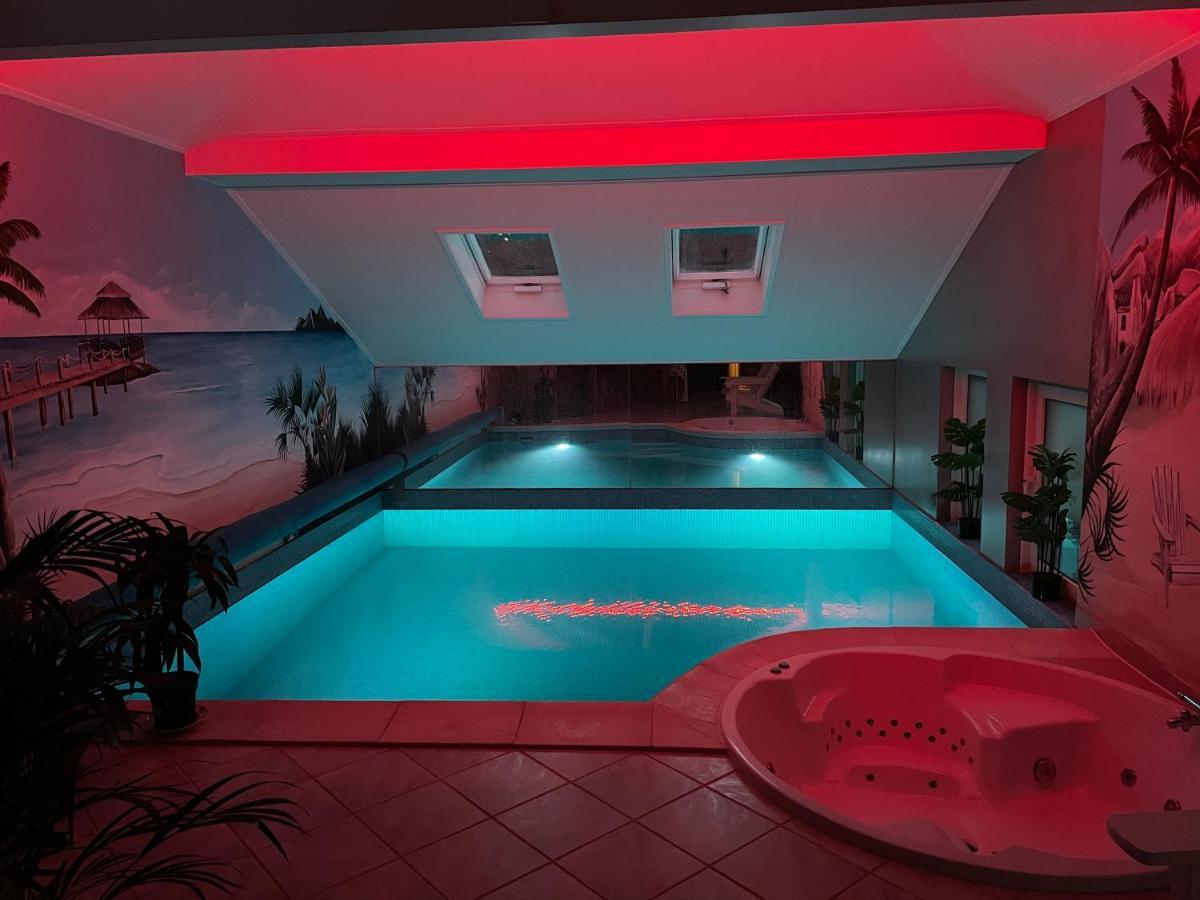 B&B Eibergen met privé zwembad en sauna Esterno foto